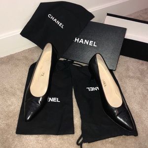 Authentic Chanel Vintage Chevreau Noir 3” Pumps